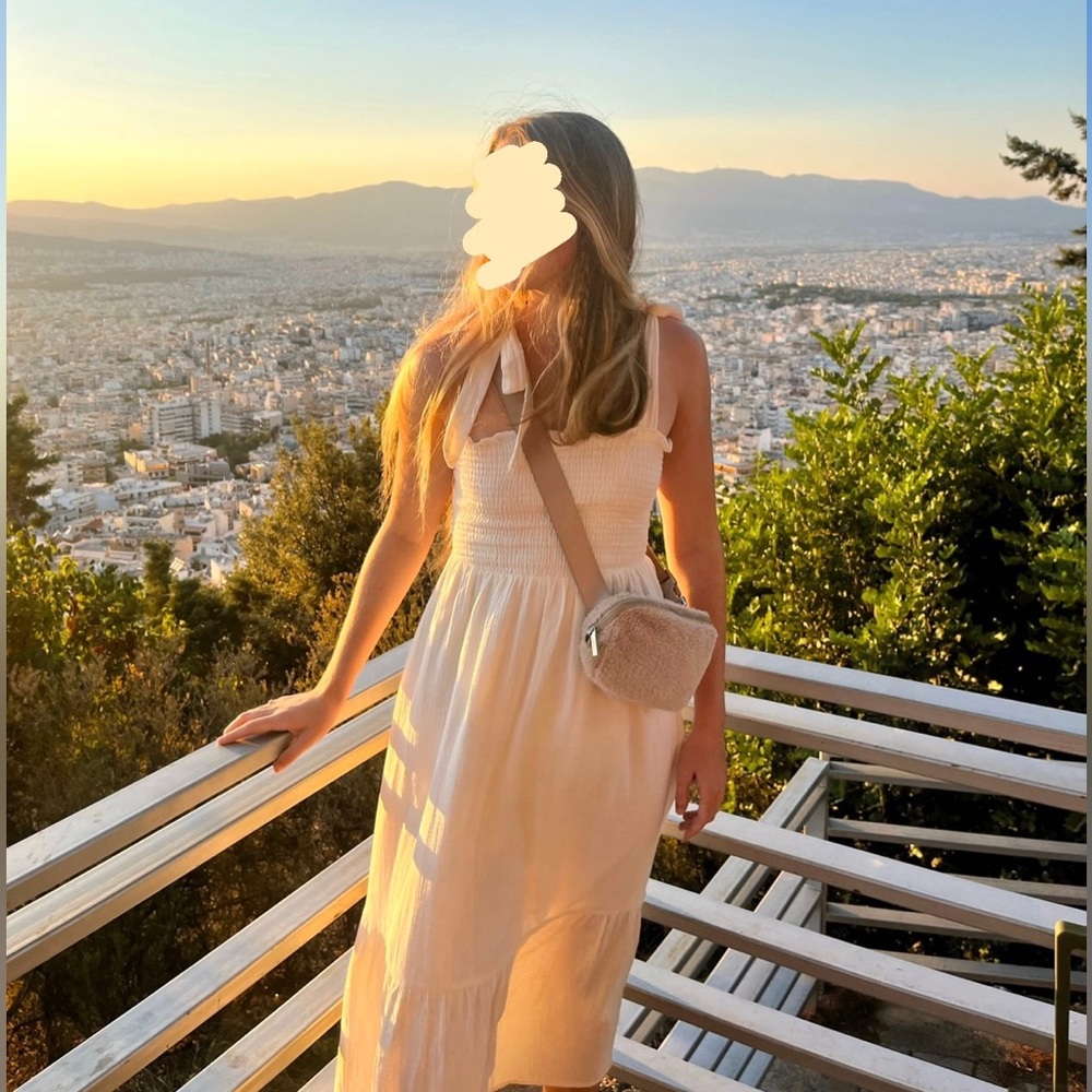 Perfect Summer Staple Long Dress. Size: Small, Color: Ivory, Brand: Caslon